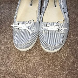 American Eagle “boat shoes”